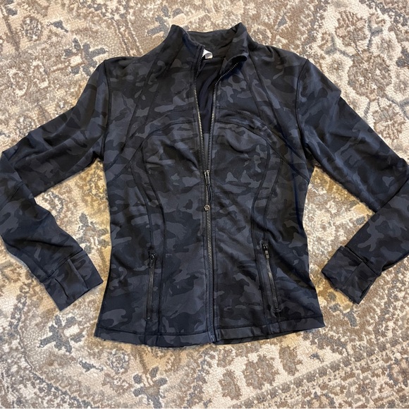 Rare Camo Lululemon Define Jacket S 10 - Picture 5 of 7